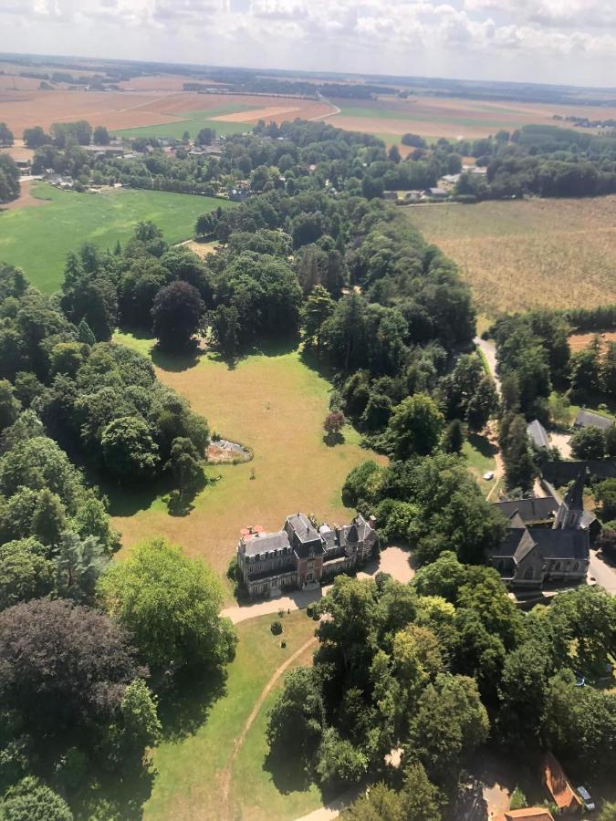 Le château de bertreville st ouen Exterior foto